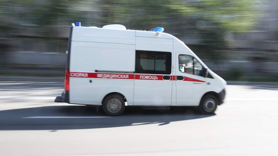 Женщина и двое детей пострадали при пожаре в квартире в Омске - последние новости